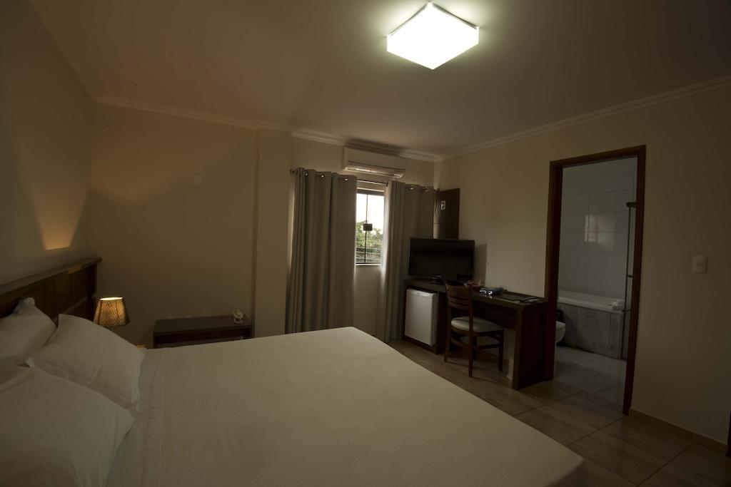 Grand Enio Hotel E Cantina Варжиня Екстериор снимка